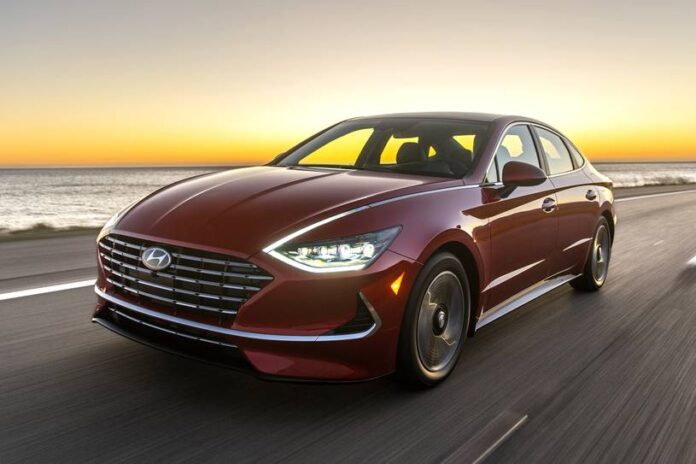 2021_hyundai_sonata-hybrid_sedan_limited_fq_oem_3_815