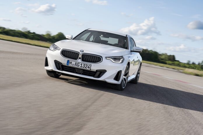 BMW220i(5)