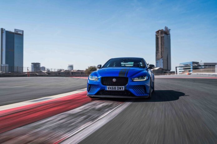 JaguarXESVP8DubaiAutodrome-2