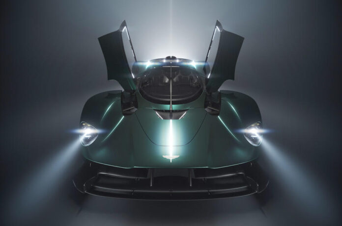 aston_martin_pebble_beach_2021_01