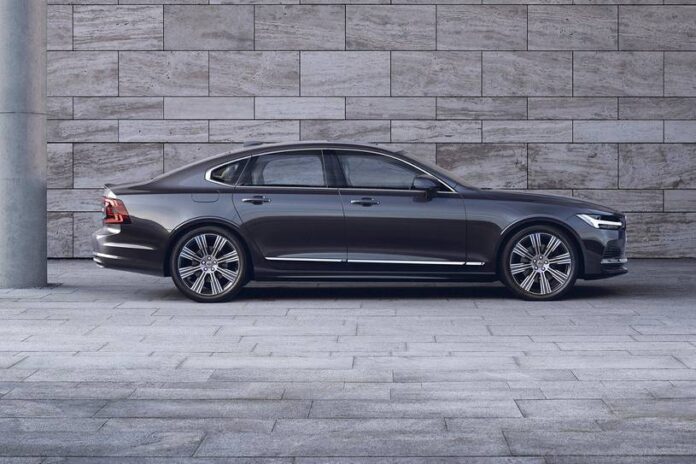 2021_volvo_s90_sedan_recharge-plug-in-hybrid-t8-inscription_s_oem_1_815