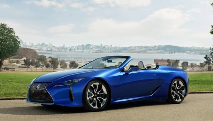 2021_Lexus_LC_500_Convertible_02-1