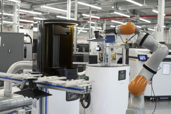 AMC_AutonomousRobotAnd3Dprinter_3F9A8384