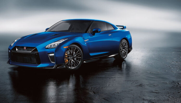 2023-Nissan-GT-R-2-1068x607