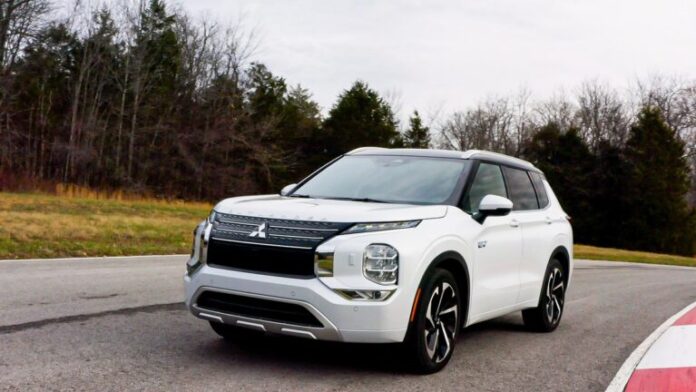 Mitsubishi Outlander PHEV Selects