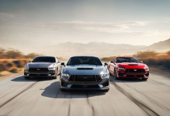 MustangFamily-768x527